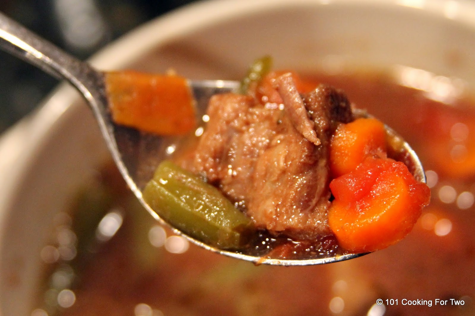 Um Um GOOD. A wonderful old-fashioned vegetable beef soup that is slow 