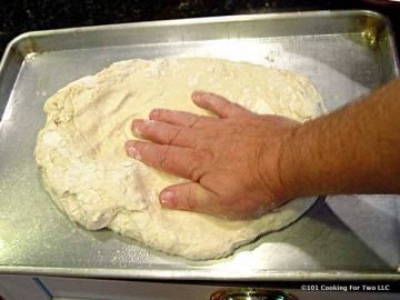 Make out pizza dough