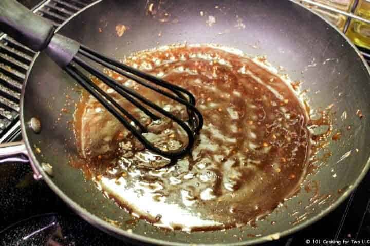 bring sauce to boil in pan