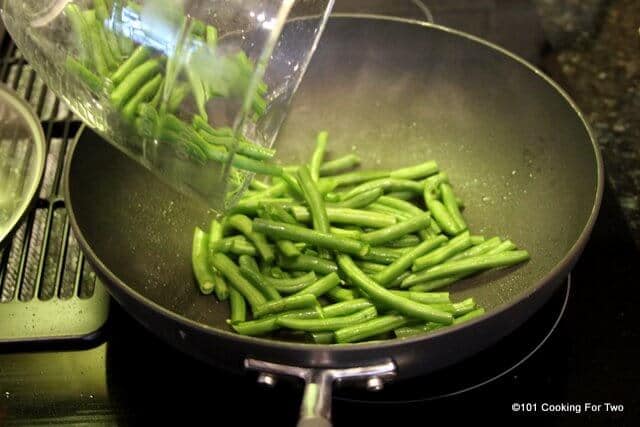 Simple Stove Top Fresh Green Beans with Almonds | 101 ...