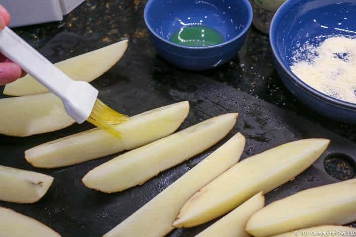 brush wedges with oil