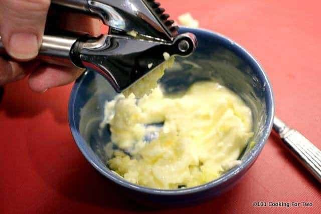 mix butter and garlic