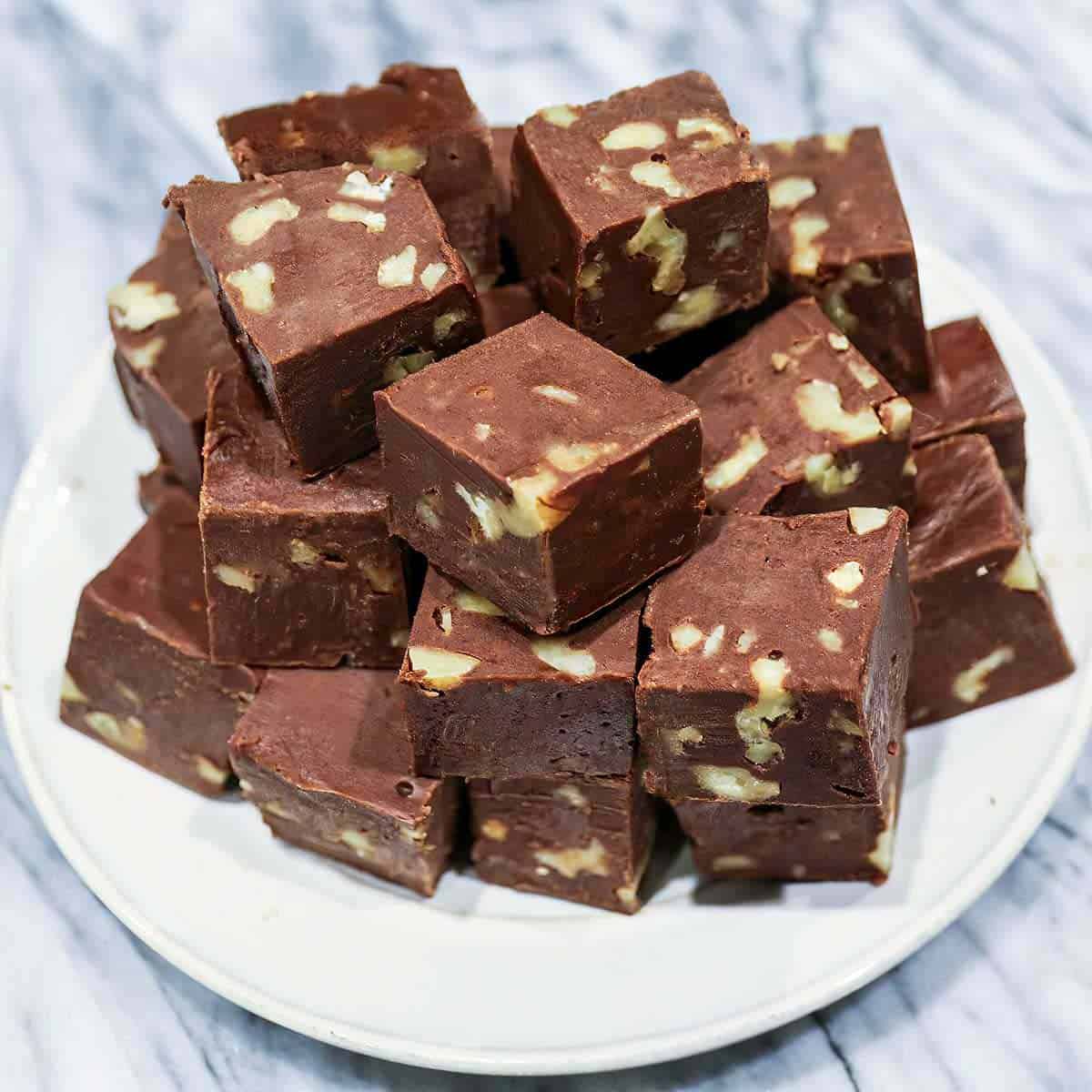 image of fudge on a white plate