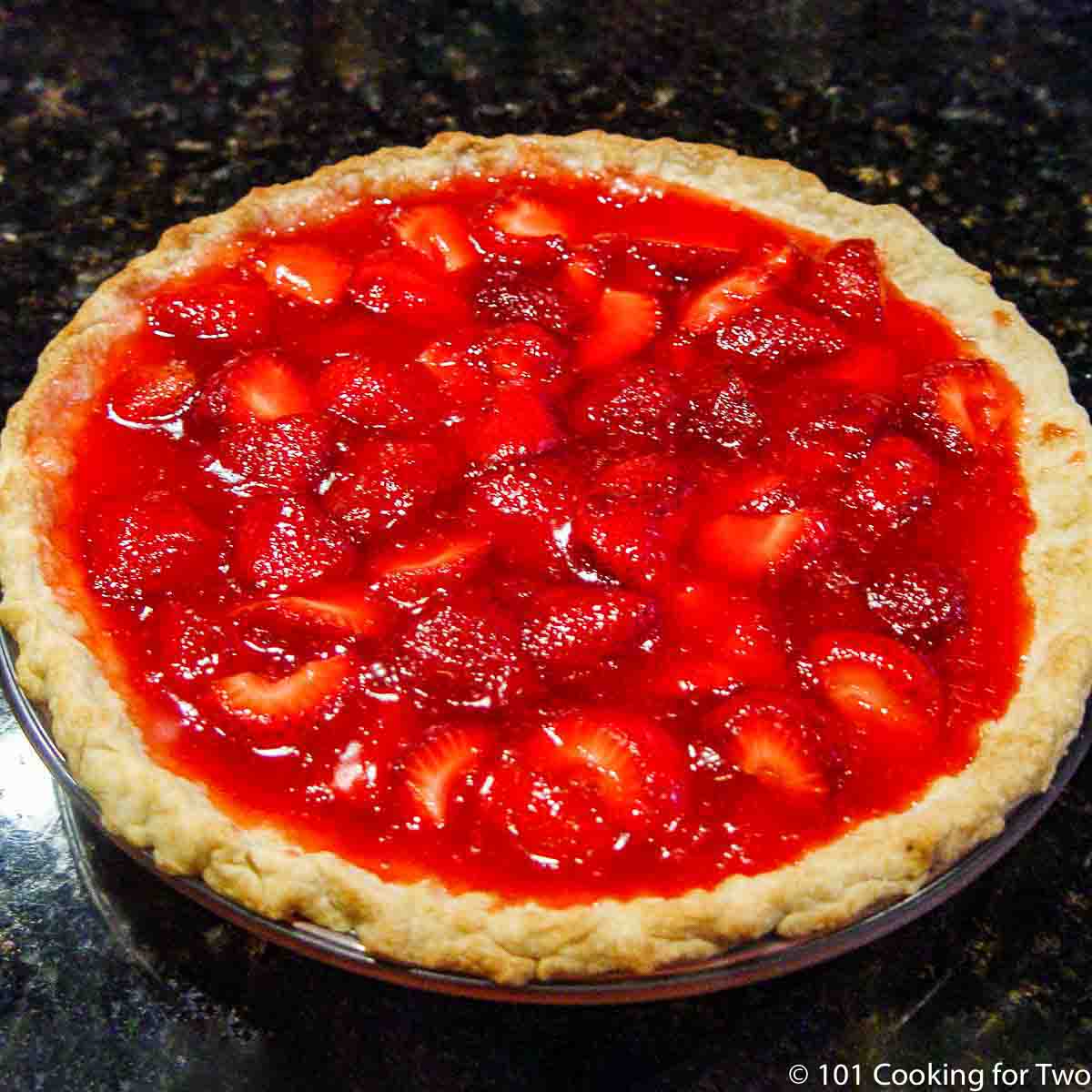 fresh whole strawberry pie_