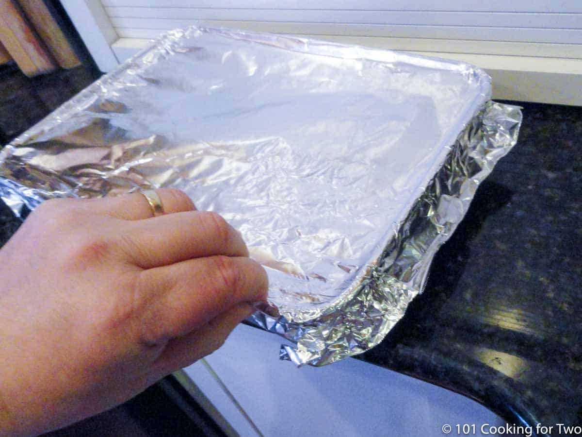 sealing pan with foil