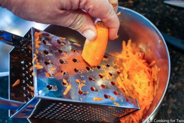 shredding raw carrots