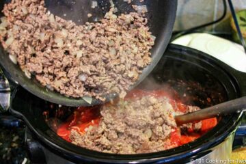 adding browned meat to crock pot