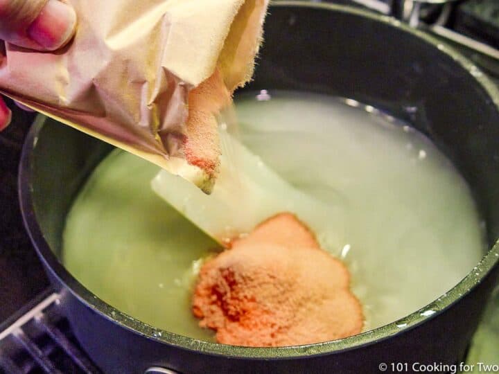 adding strawberry jello to thickenend sauce