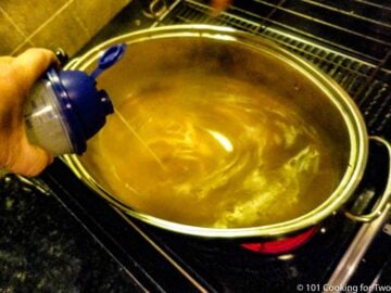 making gravy in roaster_