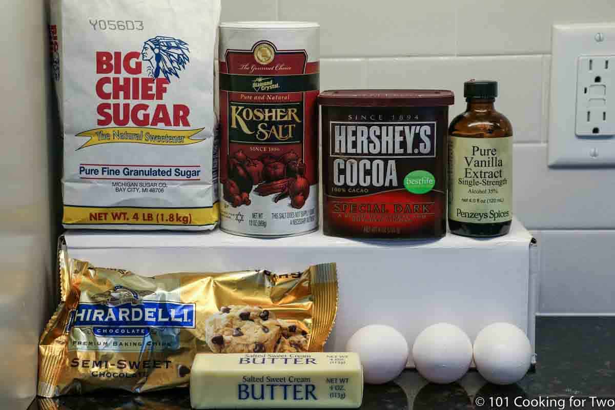 chocolate with eggs and butter for flourless cake