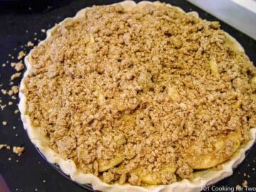 cover pie with prepaired topping
