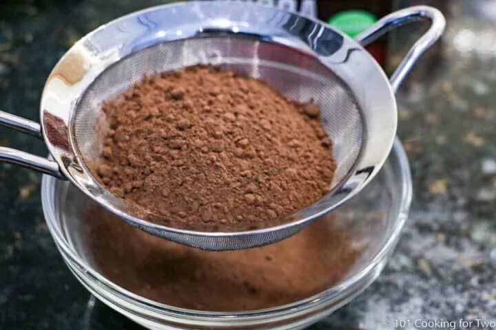 sitfing cocoa powder through strainer