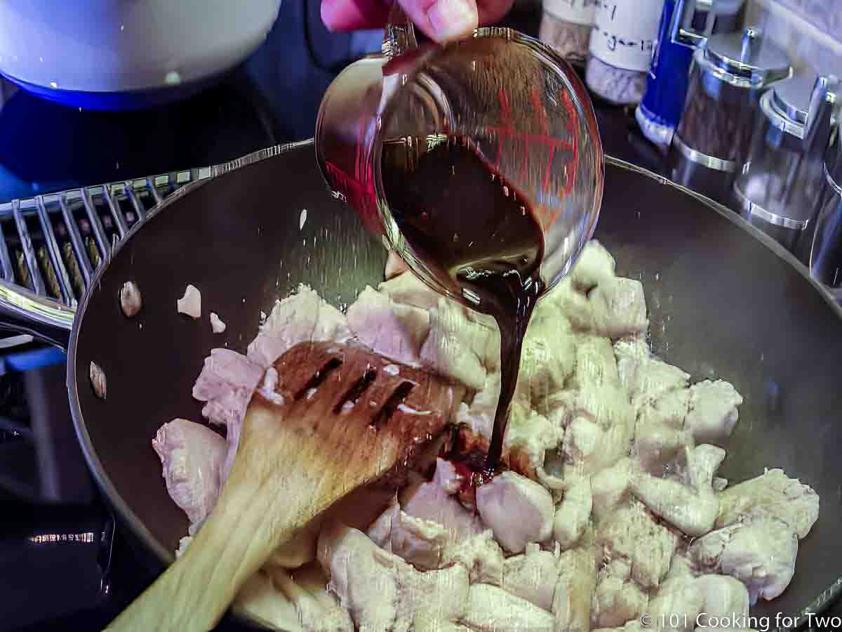 addomg saice tp cooked chicken