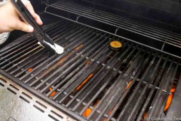 oiling preheating grill
