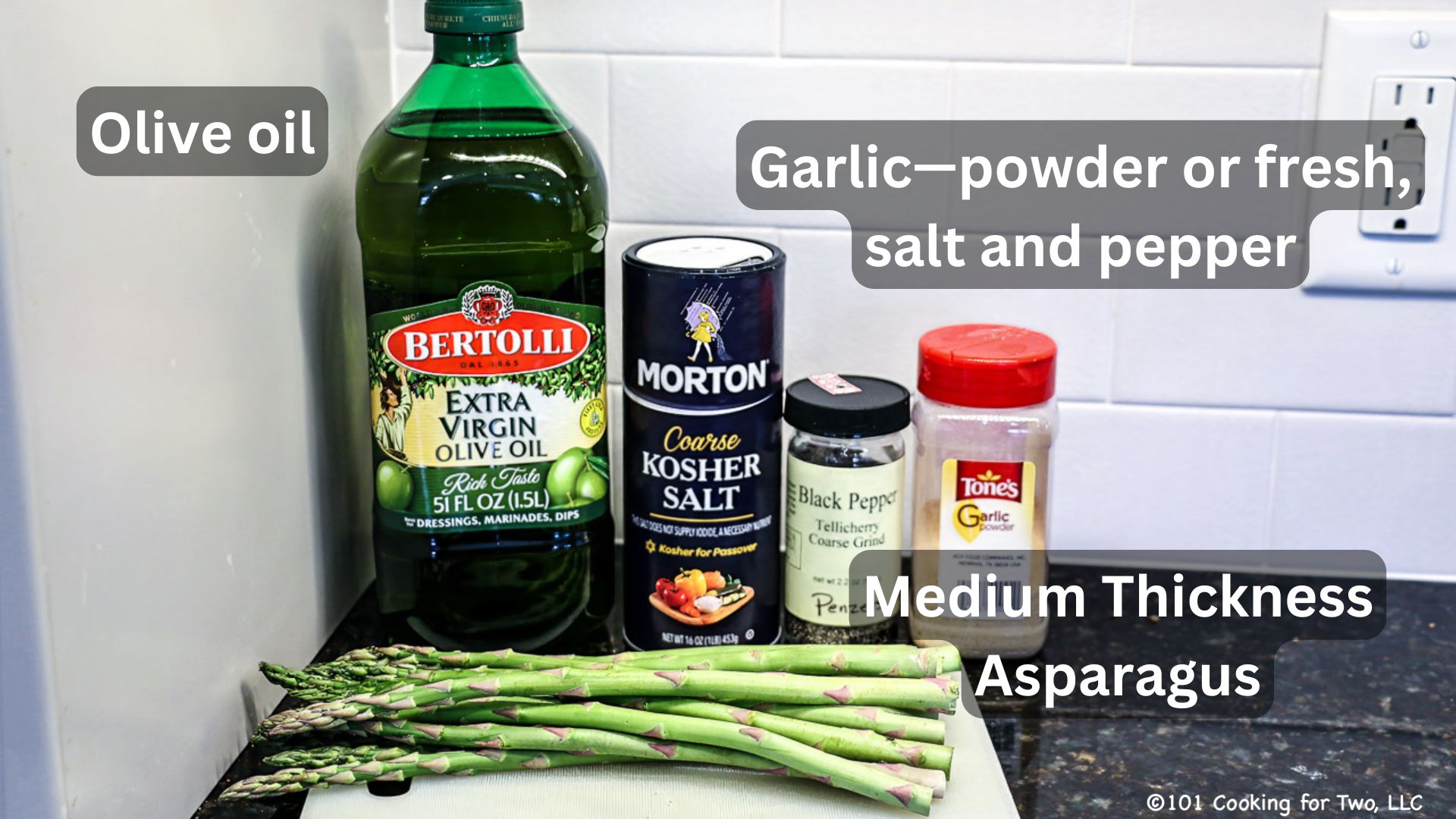 Asparagus with oil and seasoning—labeled